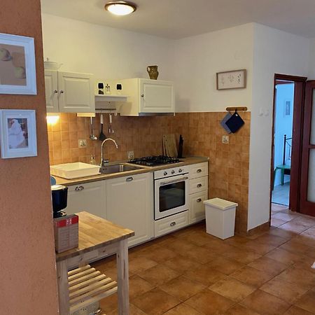 Apartments Lili I Baska  Exterior photo
